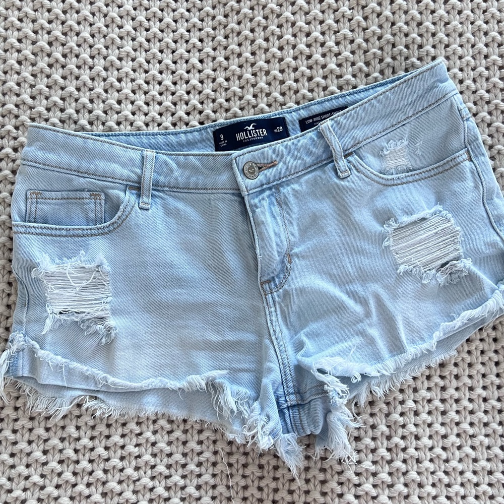 Hollister short